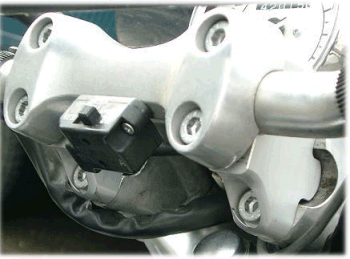 Rise-up Aluminium Handlebar Risers (pair) (1200)